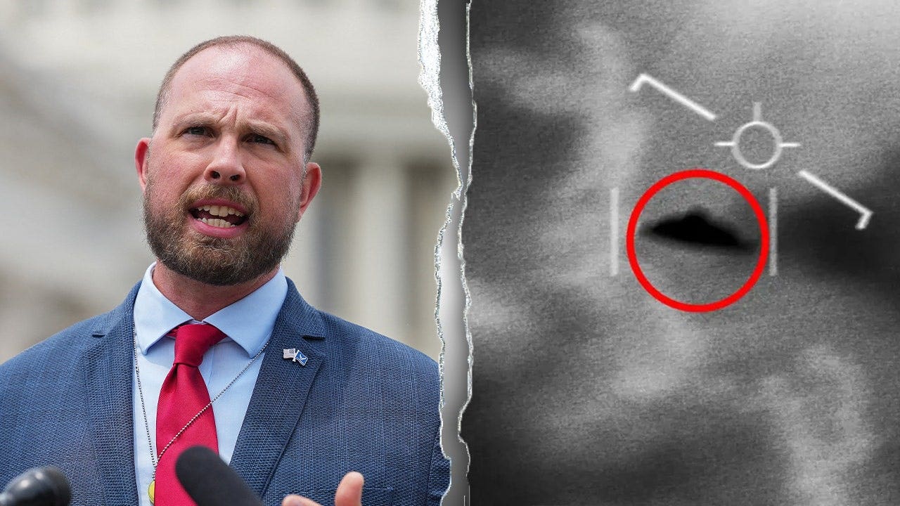 UFO whistleblower claims billions in secret spending hidden from Congress - Free Ai Tools